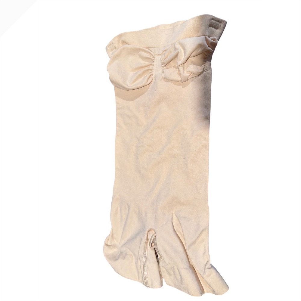 Skims Fits Everybody Bandeau Bra Peach Nude Strapless Ruched Size XS/TP/ECH‎ c18